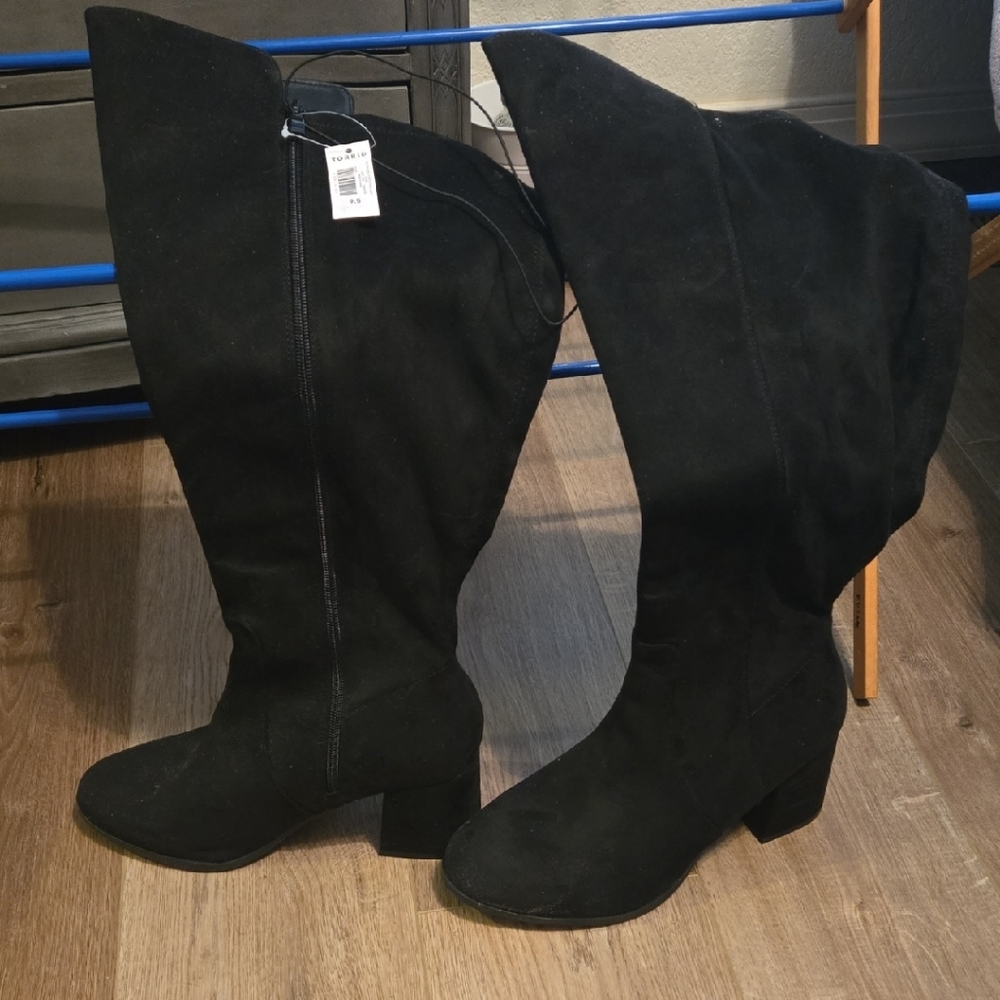 Torrid Black Knee-High Heeled Boots